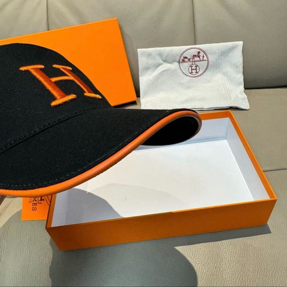 Hermès H Logo Black Cotton Baseball Cap - Picture 4 of 8